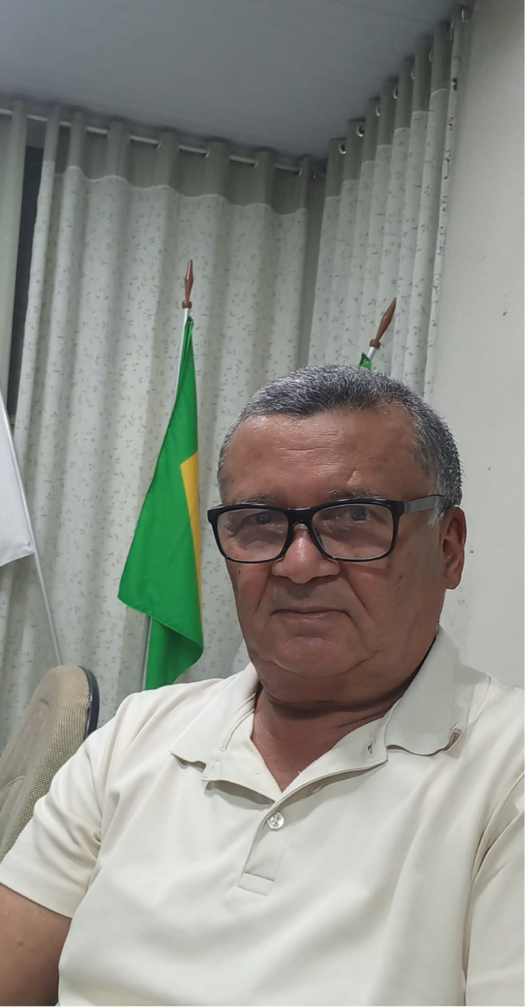 Foto do secretário responsável