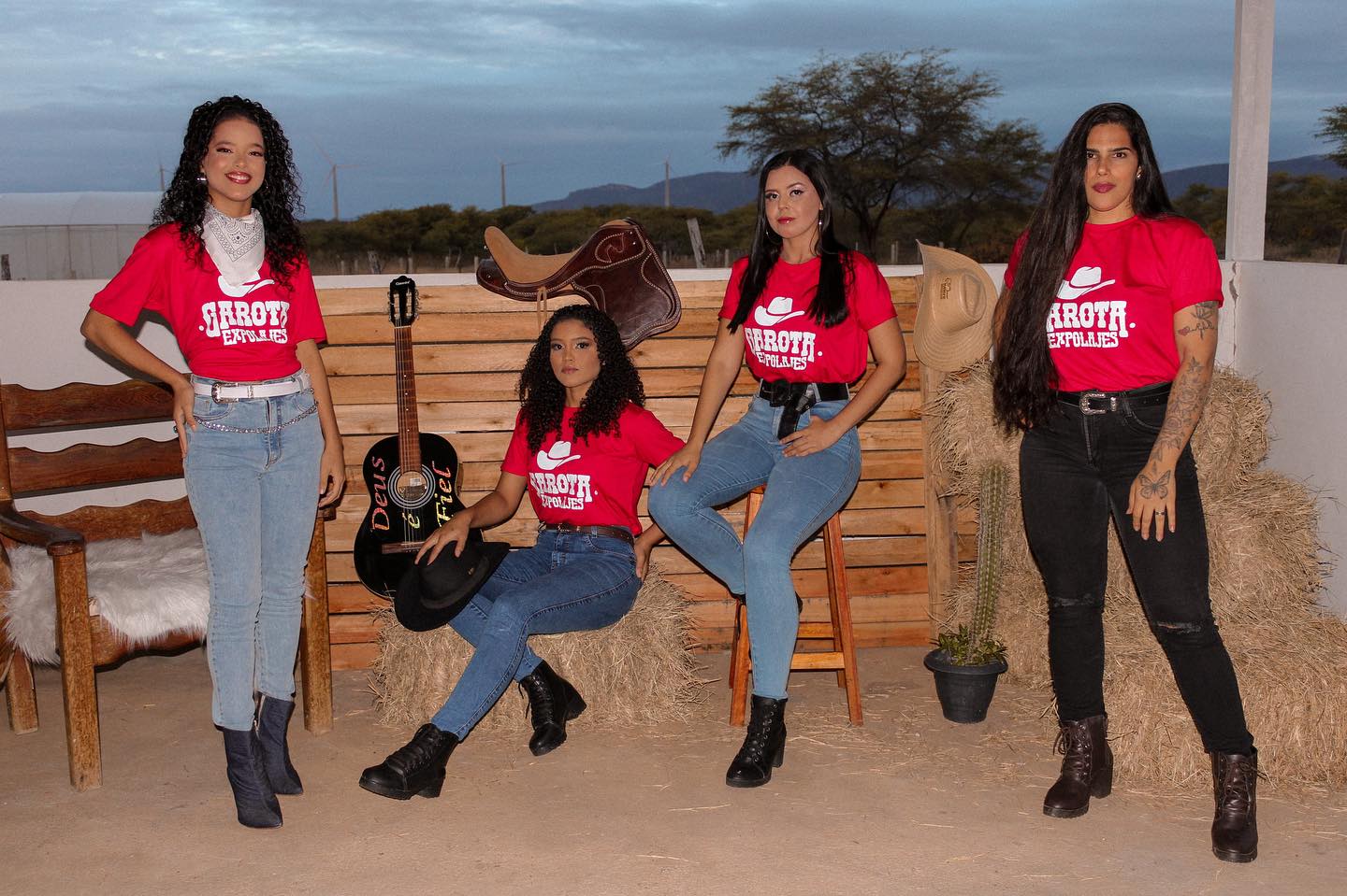 Leia mais sobre o artigo Confira mais registros do ensaio fotográfico feito com as candidatas à “Garota ExpoLajes 2023”