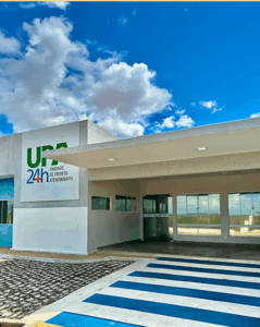 Leia mais sobre o artigo PREFEITO FELIPE MENEZES RESGATA UPA E REALIZA SONHO ANTIGO DOS LAJENSES.