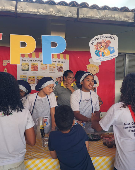 Leia mais sobre o artigo Secretaria de Educação e Sebrae realizam feira de empreendedorismo com estudantes da rede municipal